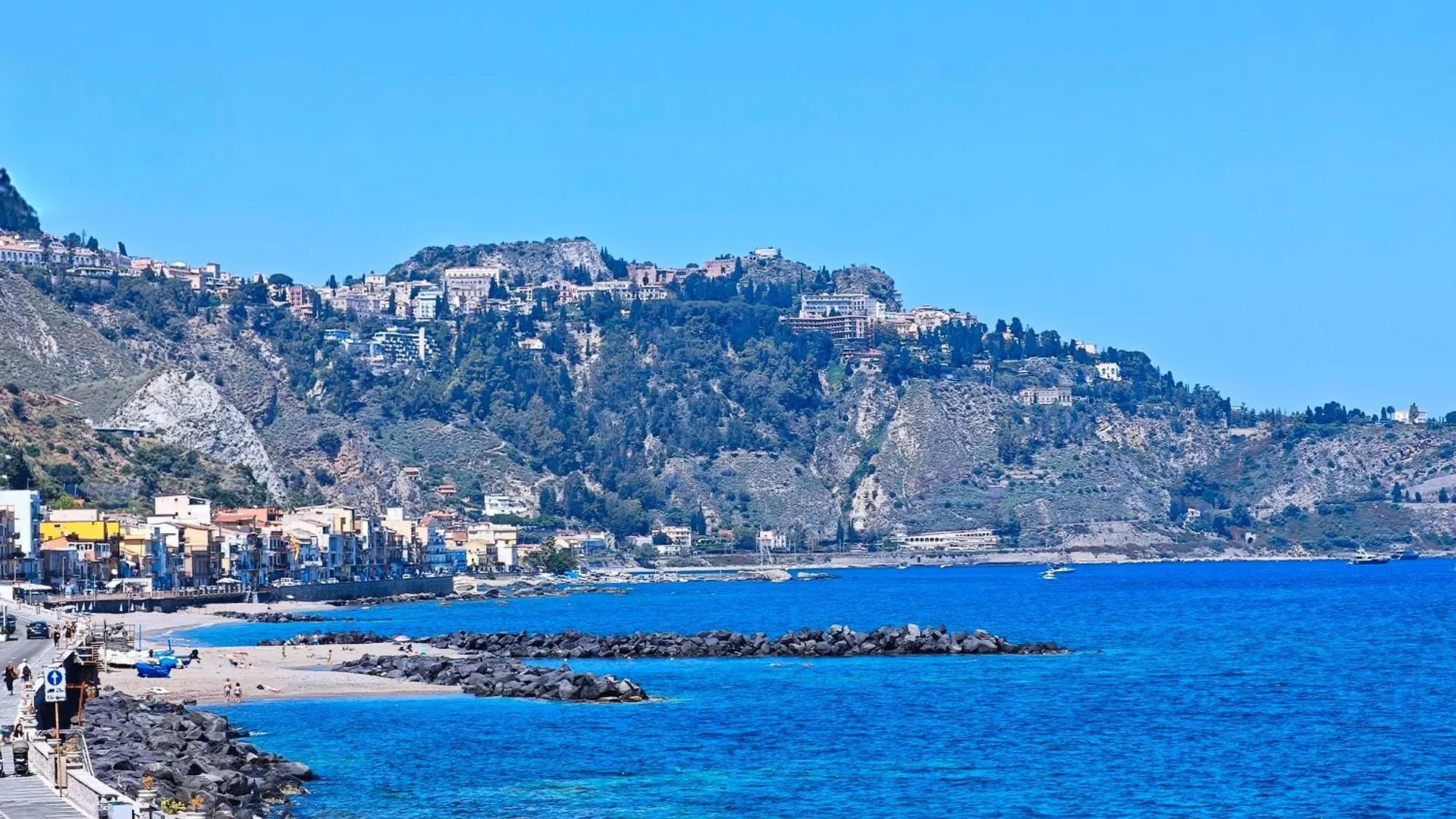 Super Panorama & Astonishing Apartment Seaview Giardini Naxos 0*,
