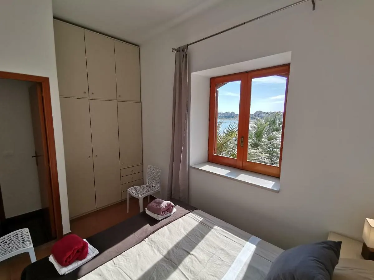 Super Panorama & Astonishing Apartment Seaview 지아르디니낙소스 0*,  이탈리아